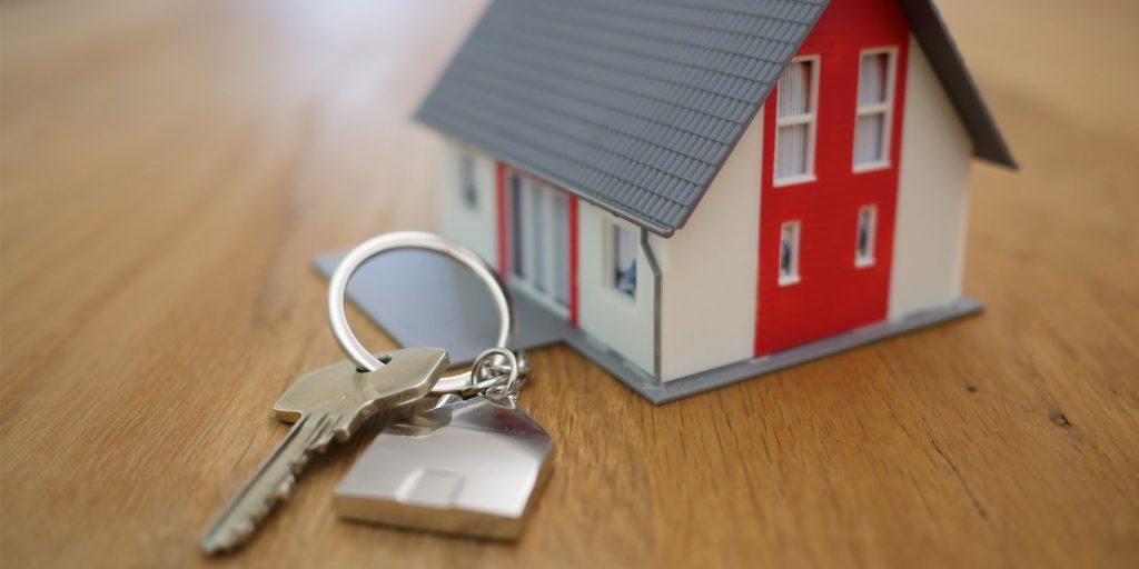 Image of a model house and a key